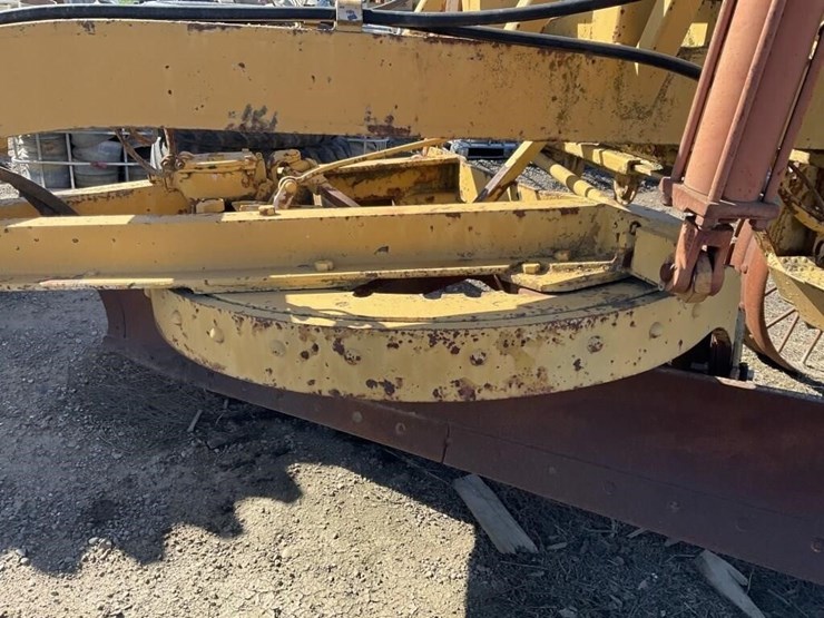 caterpillar-10-image-10