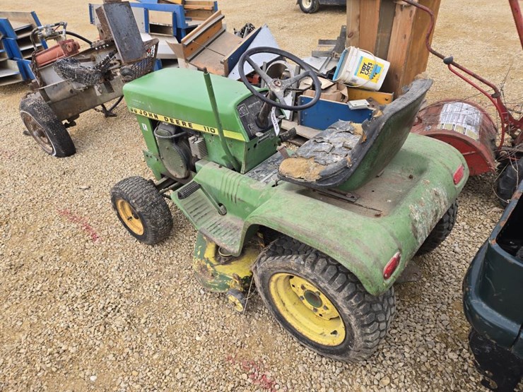 john-deere-110-image-4