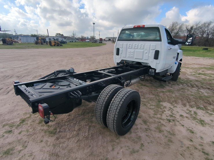 chevrolet-6500-image-4