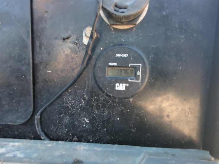 2021-caterpillar-303-image-15