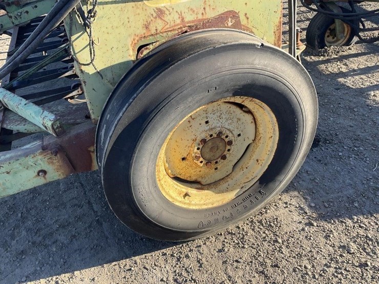 john-deere-8300-image-16