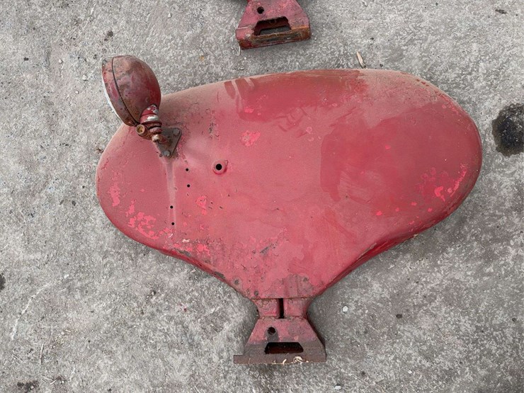 farmall-06-utility-fenders-image-8