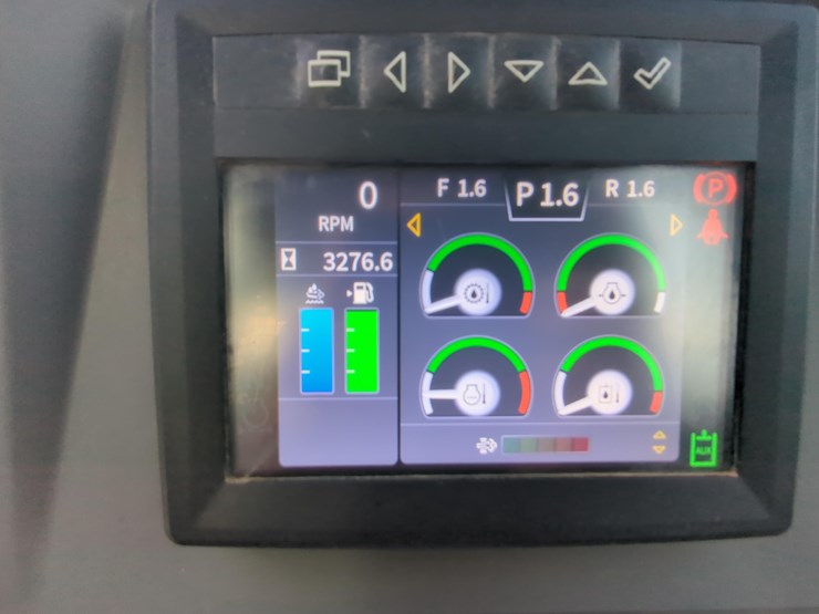 2022-deere-750l-lgp-image-24