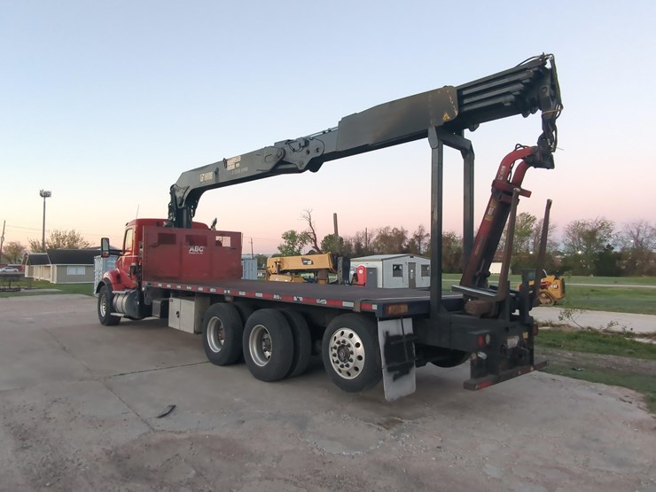 2015-kenworth-t880-image-5