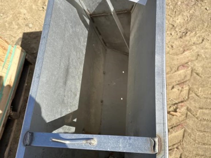 #16-•-hog-feeder-image-5