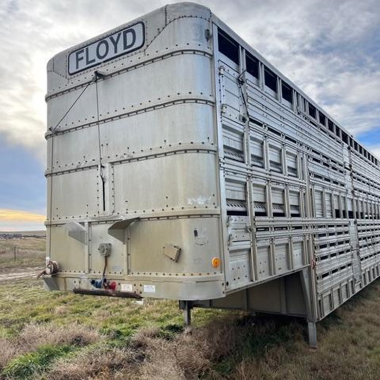 1978 WILSON LIVESTOCK TRAILER