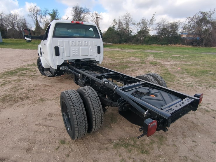 chevrolet-6500-image-5