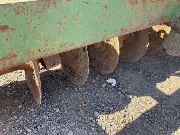 john-deere-18-image-13