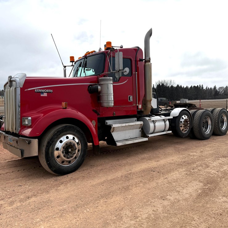 2000 KENWORTH W900