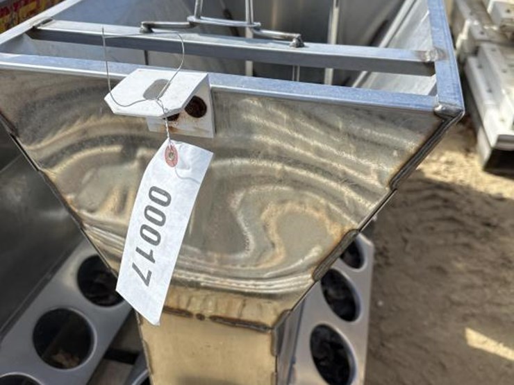 #17-•-hog-feeder-image-3