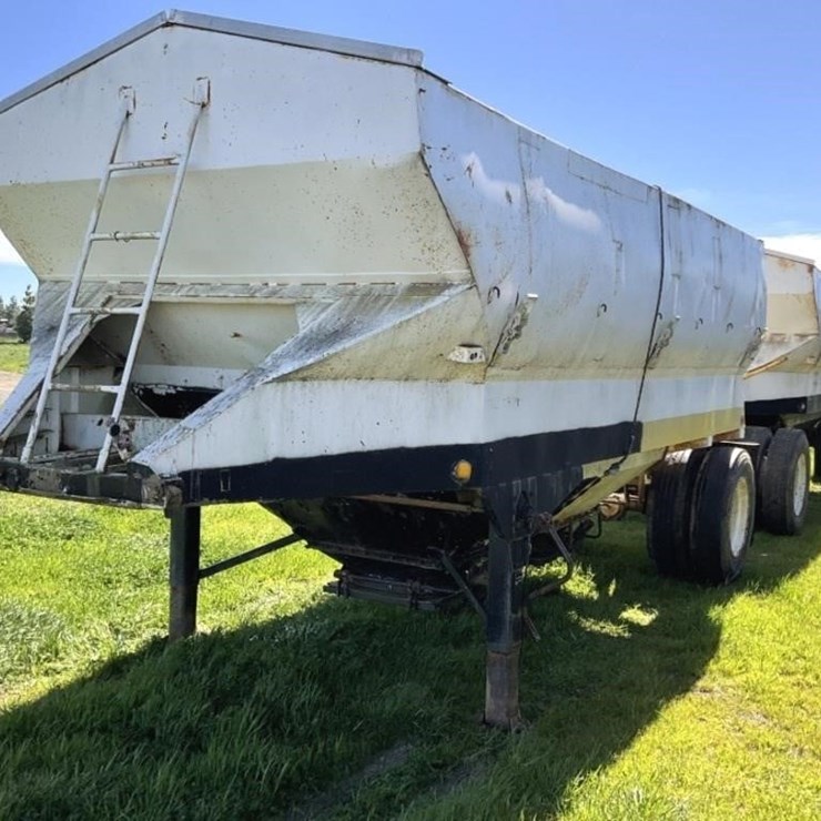 1955 TRAILMOBILE HOPPER