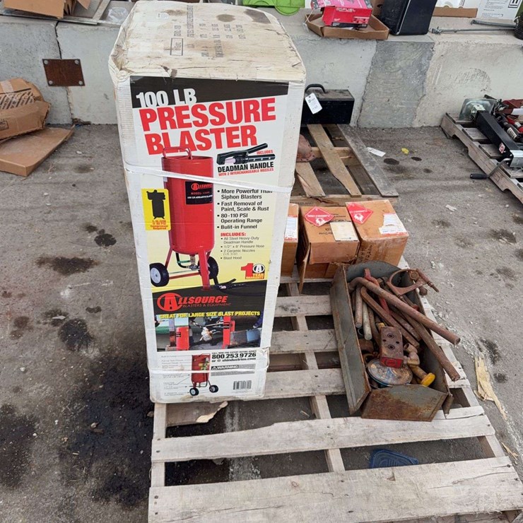 Mixed Lot: 100lb Pressure Blaster, Fuel Tank Liner & Metal Parts