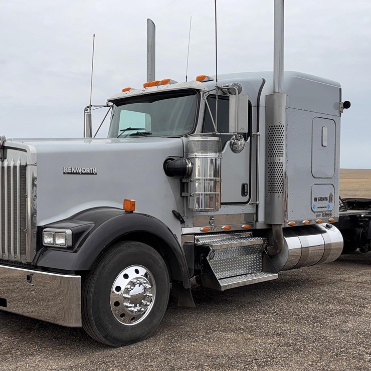 2004 KENWORTH W900L