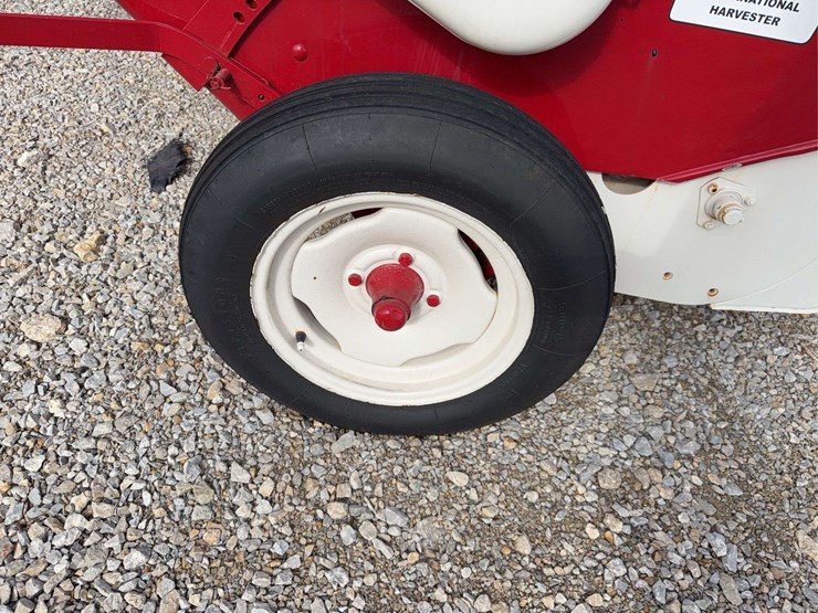 international-baler-image-9