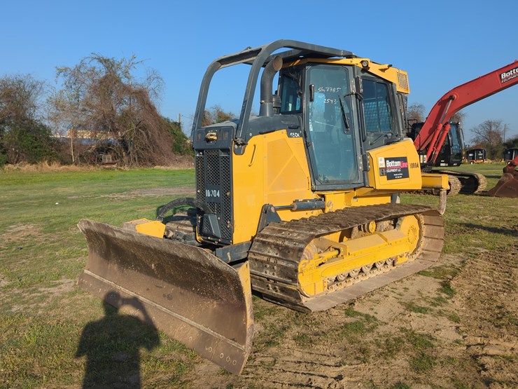 2023-deere-650k-lgp-image-2