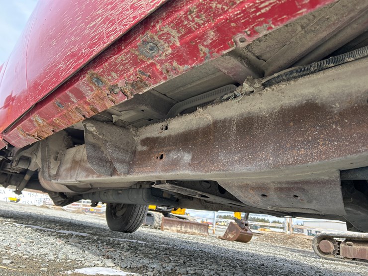 2012-chevrolet-silverado-2500-lt-image-33