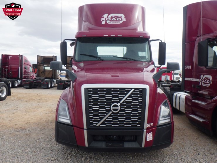 2024-volvo-vnl-300-image-2