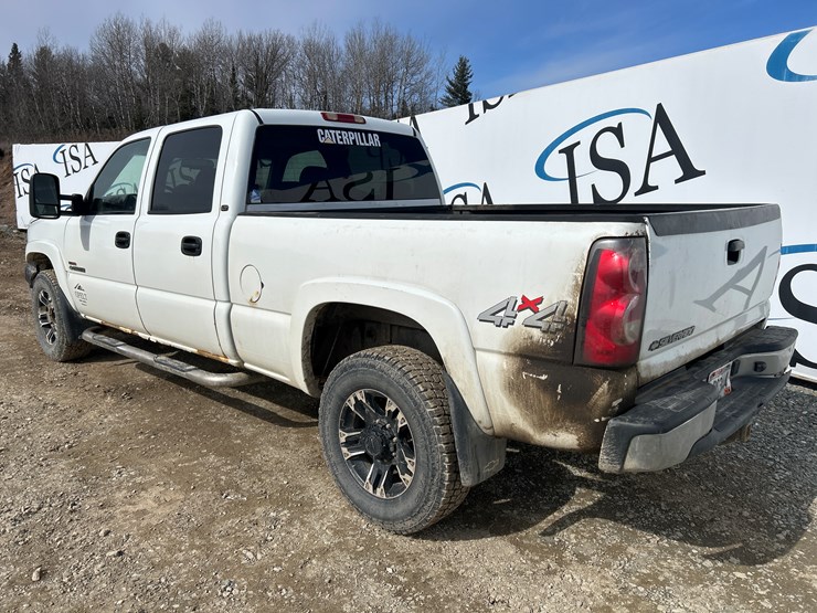 2006-chevrolet-2500-image-3