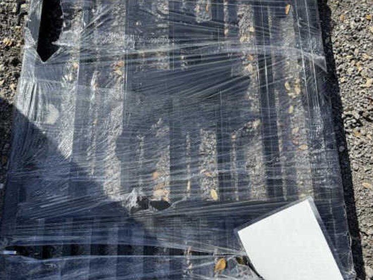 #288-•-bi-parting-deer-motif-gate---6'-w-x-4'-h-image-1