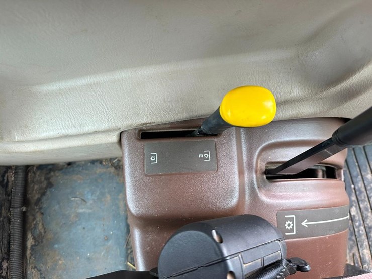 john-deere-5425-image-47