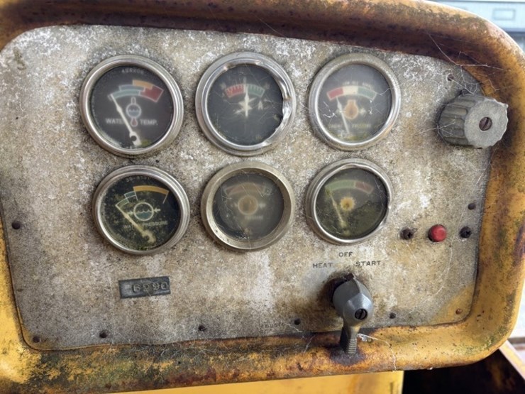 caterpillar-d7-image-28