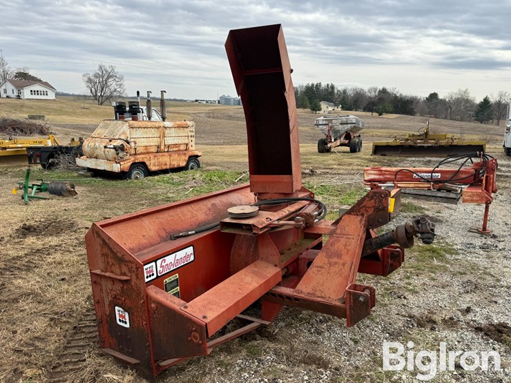 mckee-snolander-1101-8'-snow-blower-image-3