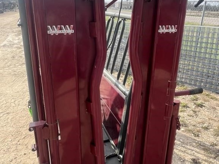 l1--ww-squeeze-chute-image-8