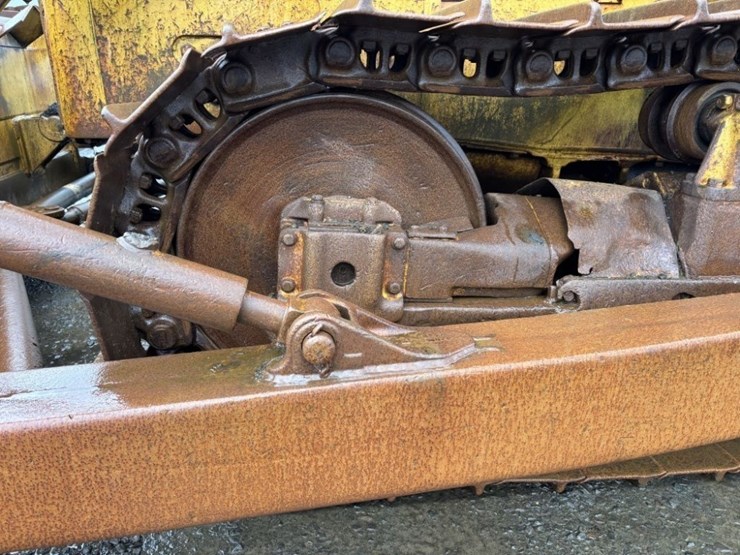 caterpillar-d7-image-9