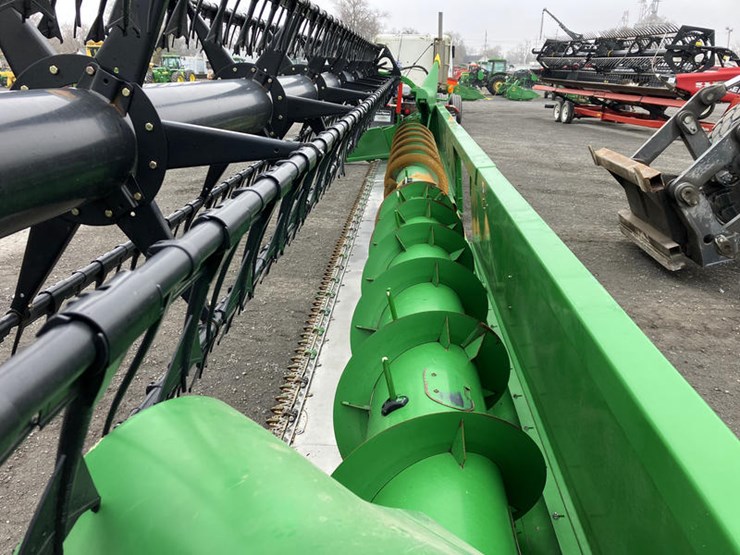 2018-john-deere-635f-image-6