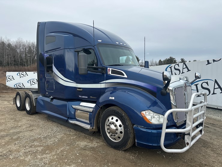2020-kenworth-t680-image-7