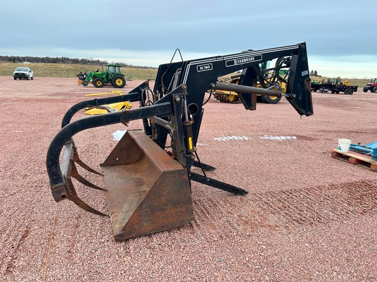 farmhand-xl740-image-3