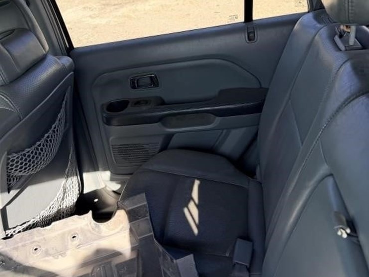 2005-honda-pilot-image-19