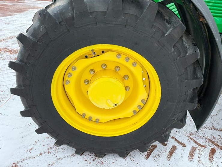 john-deere-7330-premium-image-15