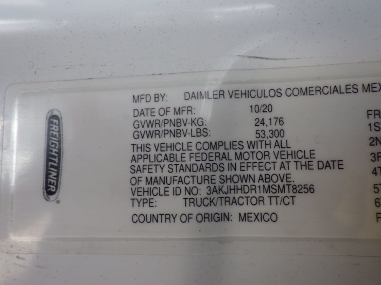 2021-freightliner-cascadia-126-image-22