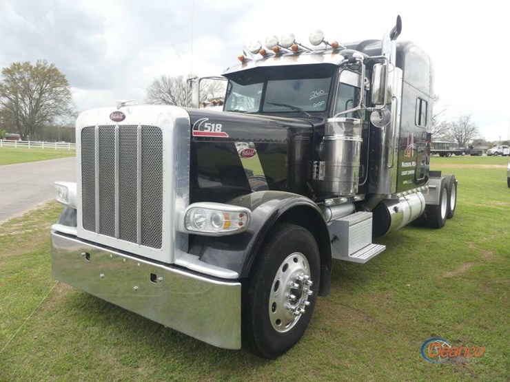 2020-peterbilt-389-image-23
