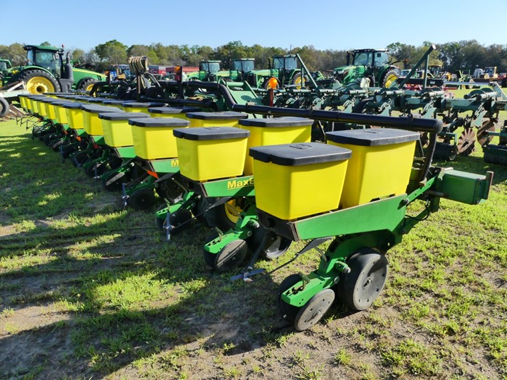 john-deere-1720-image-2