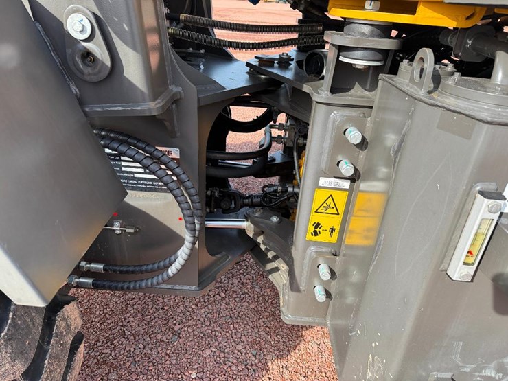 2022-sdlg-l918f-image-39