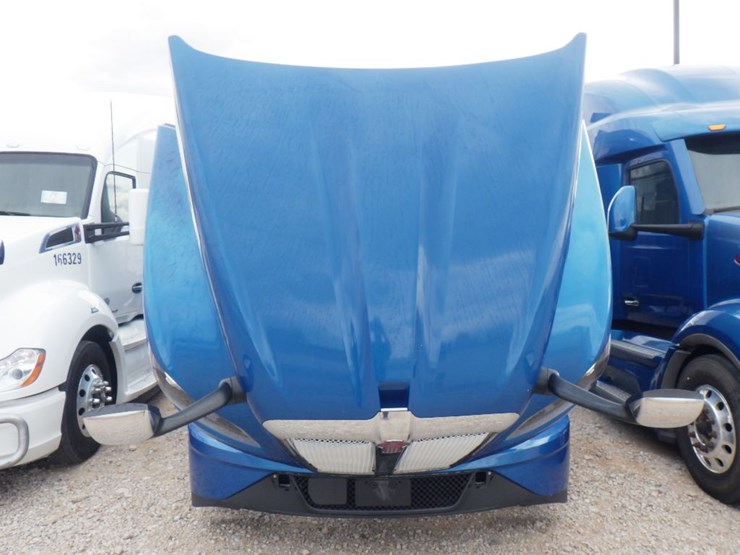 2022-kenworth-t680-image-25