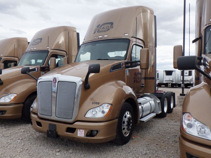 2022-kenworth-t680-image-1