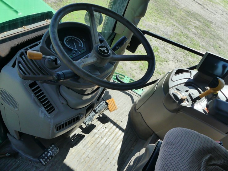 john-deere-6125r-image-12