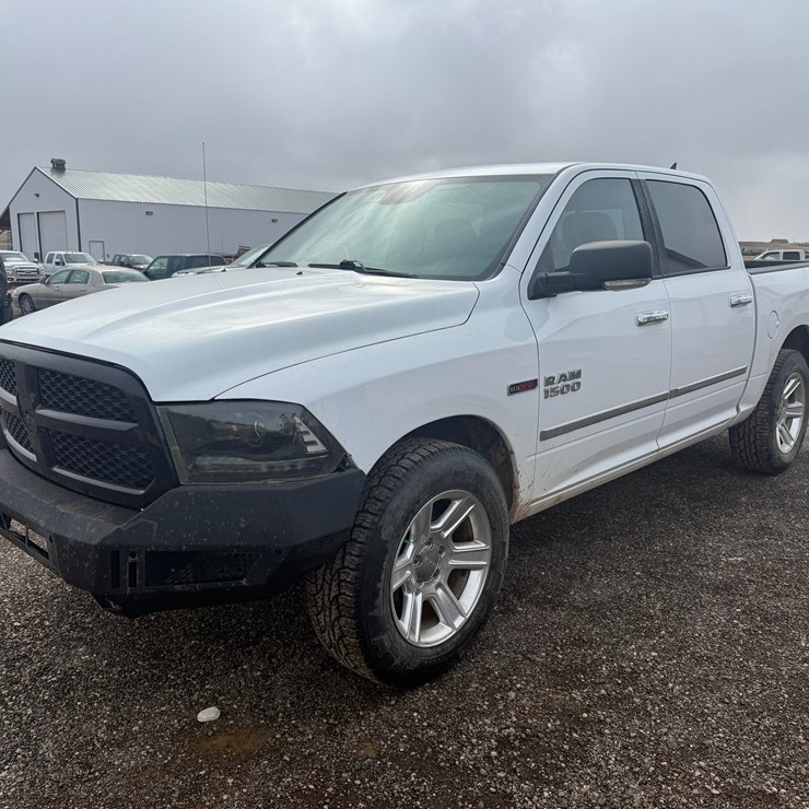 2015 DODGE 1500