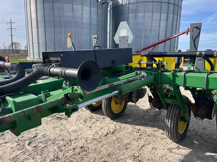 john-deere-1770-image-18