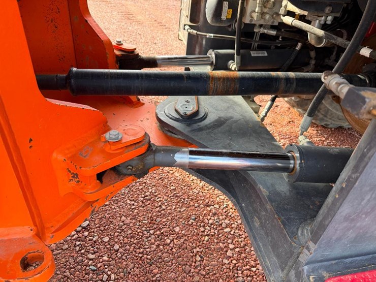 2017-doosan-dl220-5-image-41