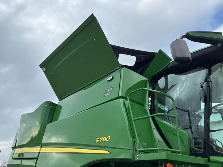 2022-john-deere-s780-image-10