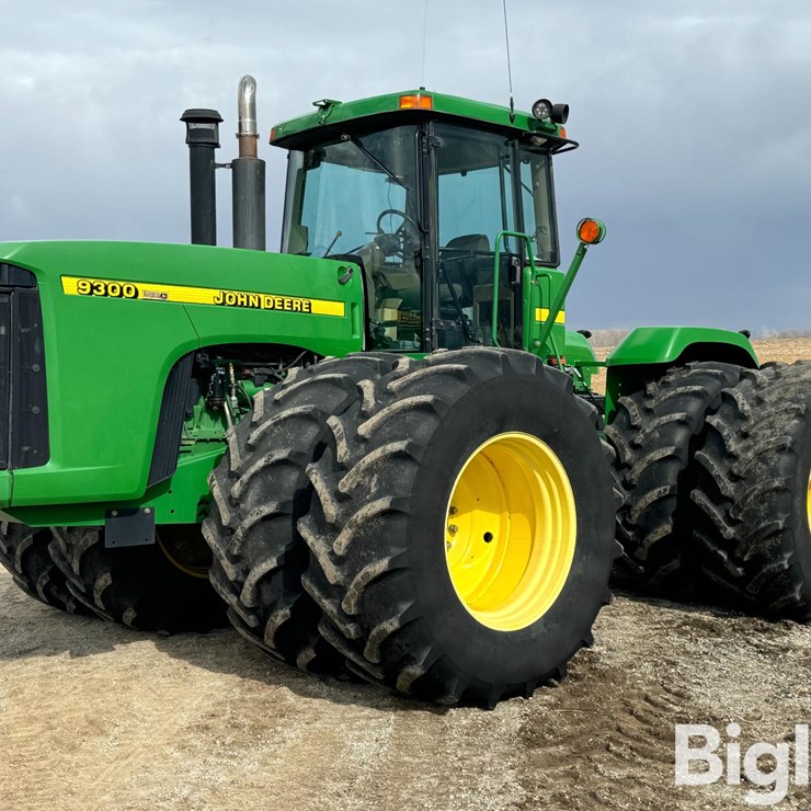 1998 JOHN DEERE 9300