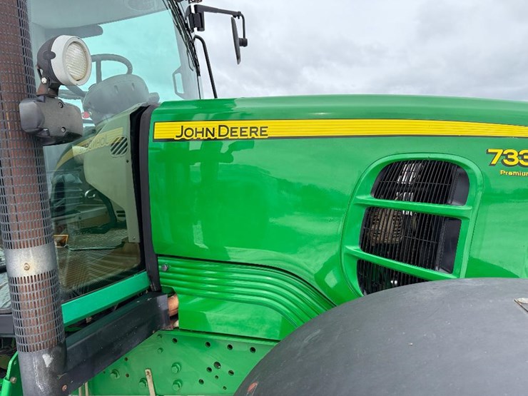 john-deere-7330-premium-image-35
