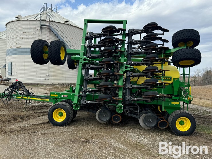 2011-john-deere-1990-image-8