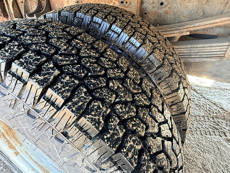 2006-chevrolet-3500hd-image-54