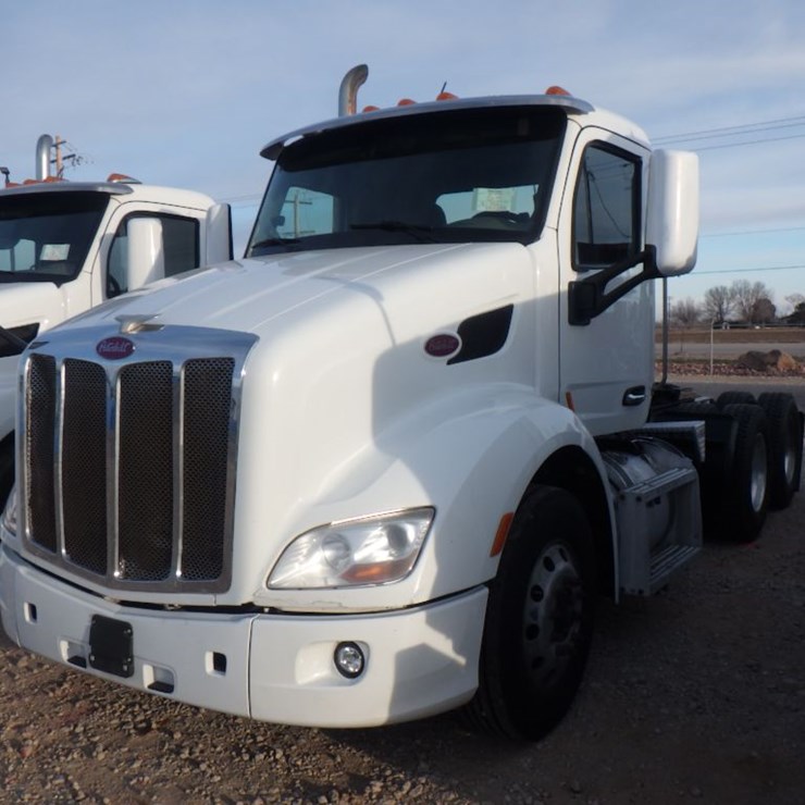 2018 PETERBILT 579