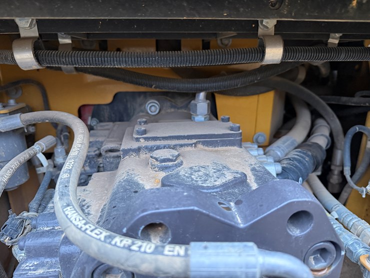 2022-sany-sy215c-lc-image-32